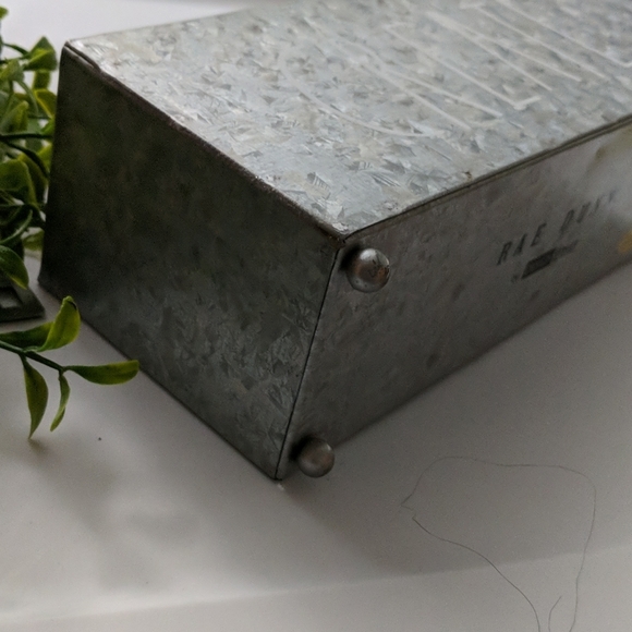 Rae Dunn Galvanized School Home Metal CRATE Holder 4 Slots - Picture 5 of 7